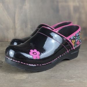 Sanita clogs 39